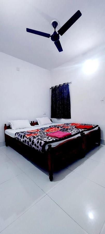 Nilam Guest House بود جايا المظهر الخارجي الصورة
