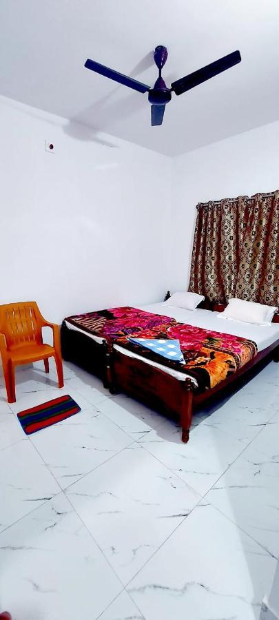 Nilam Guest House بود جايا المظهر الخارجي الصورة
